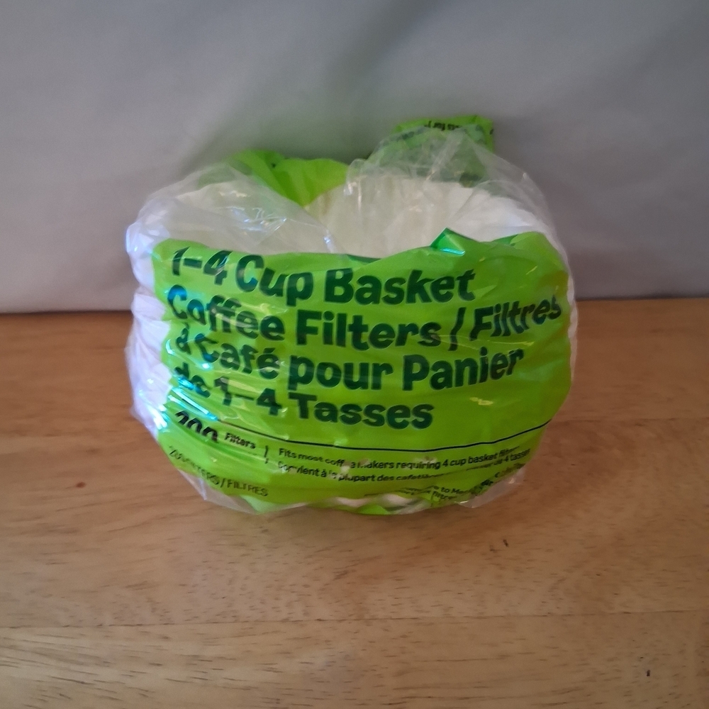 Amazon White Coffee Filters with Green Packaging - Picture 3 of 6